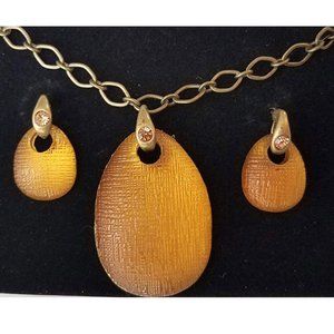 AVON NRT Moonglow Teardrop Necklace Earring Set Bronze Chain - NIB